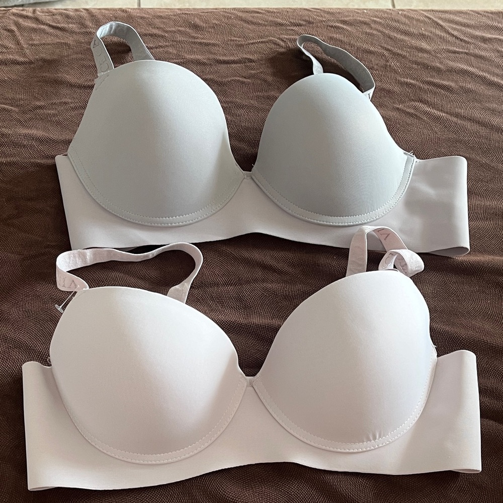 (NWT) Vince Camuto Women's Bra Set - Gray and Pink
